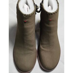 ED Ellen DeGeneres Susumu Tumbled Nubuck Chive Ankle Boots Women's Size 6.5M